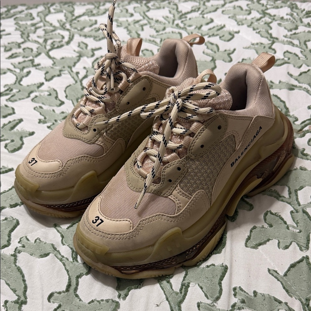 Balenciaga Men's Beige and Olive Sneakers